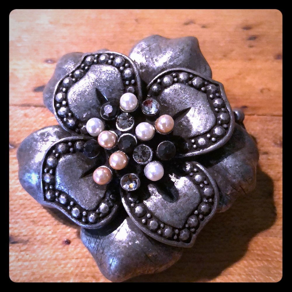 Pewter stretch bling ring